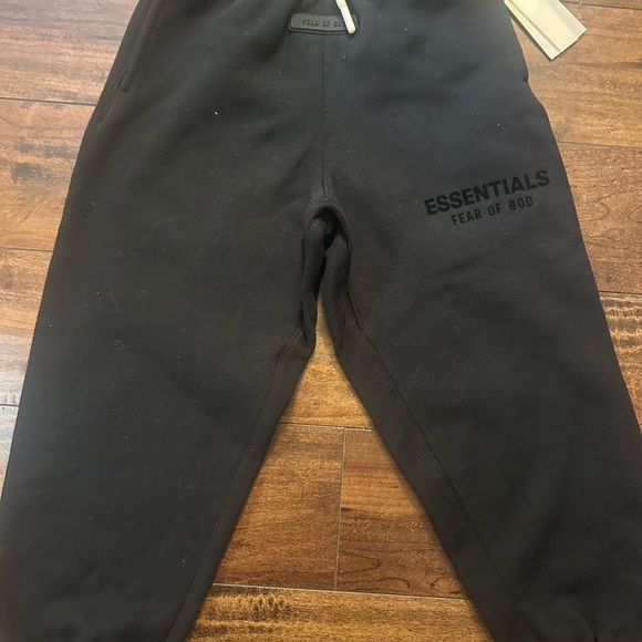 Essentials Kids Black Sweatpants - Picture 1 of 4